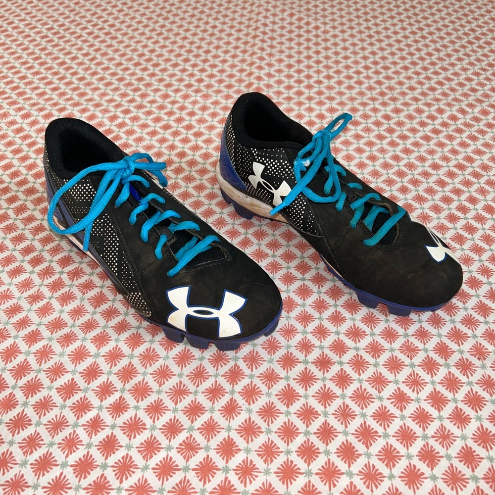 Under Armour black and blue soccer cleats youth size 3.5 - Picture 4 of 12